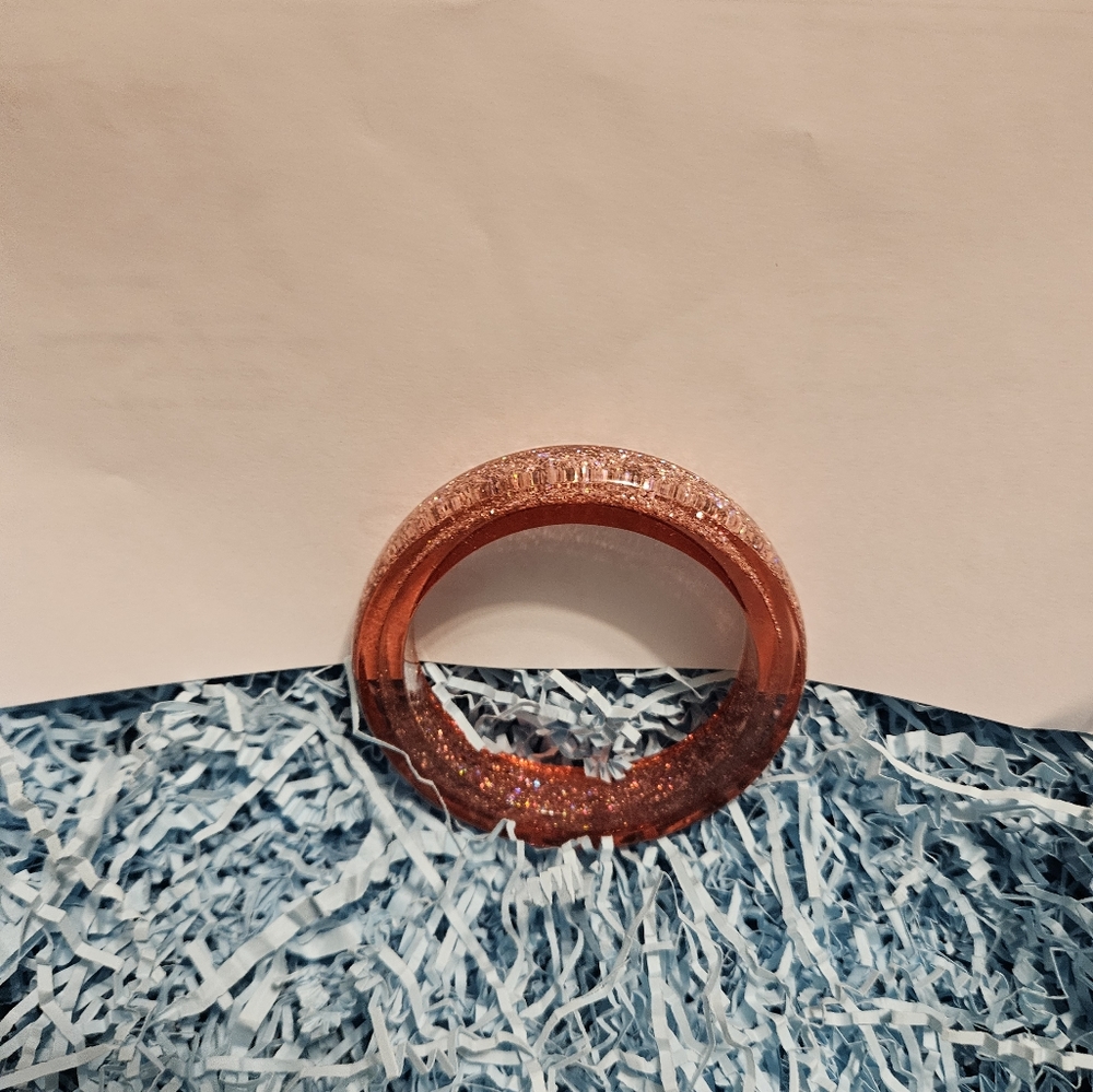 Splendette Glitter Bangle in Pale Pink - Classic Sized - New